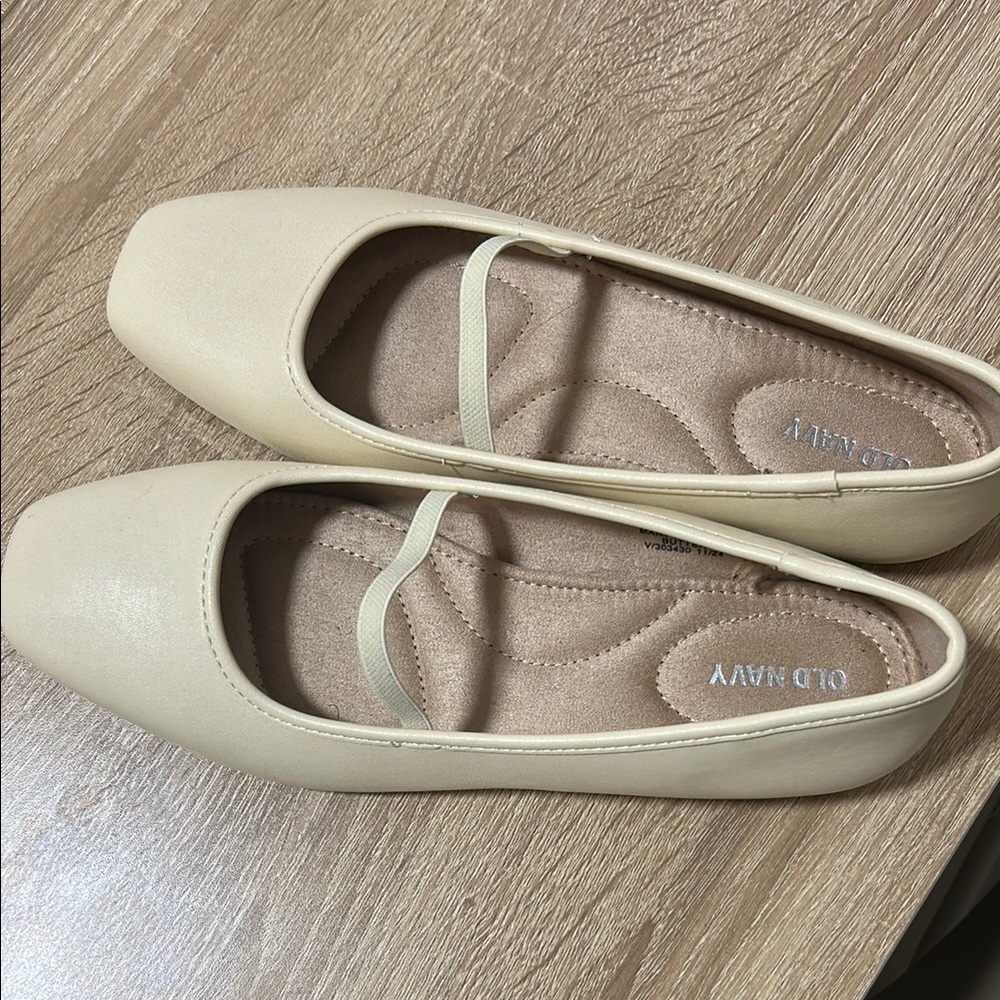 Old Navy Beige Square-Toe Flats
